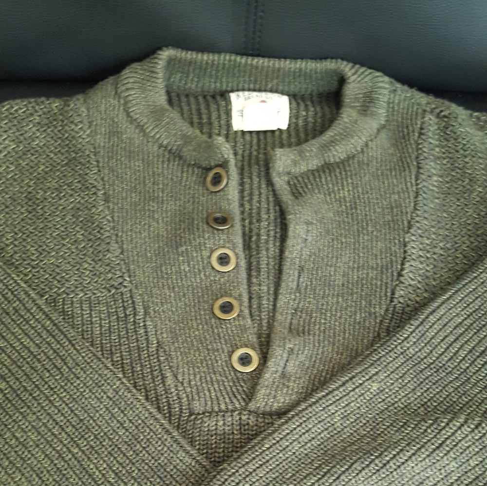 Fatique sweater